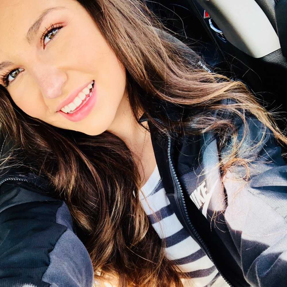 Meet your Posher, Victoria